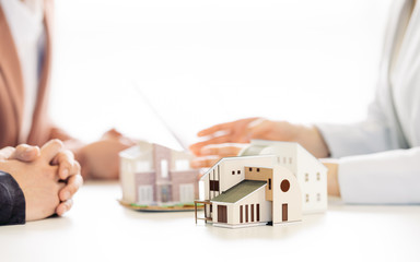 ベランダの雨漏り修理は「椎名塗装店」にお任せください｜静岡県浜松市の専門業者が徹底解説